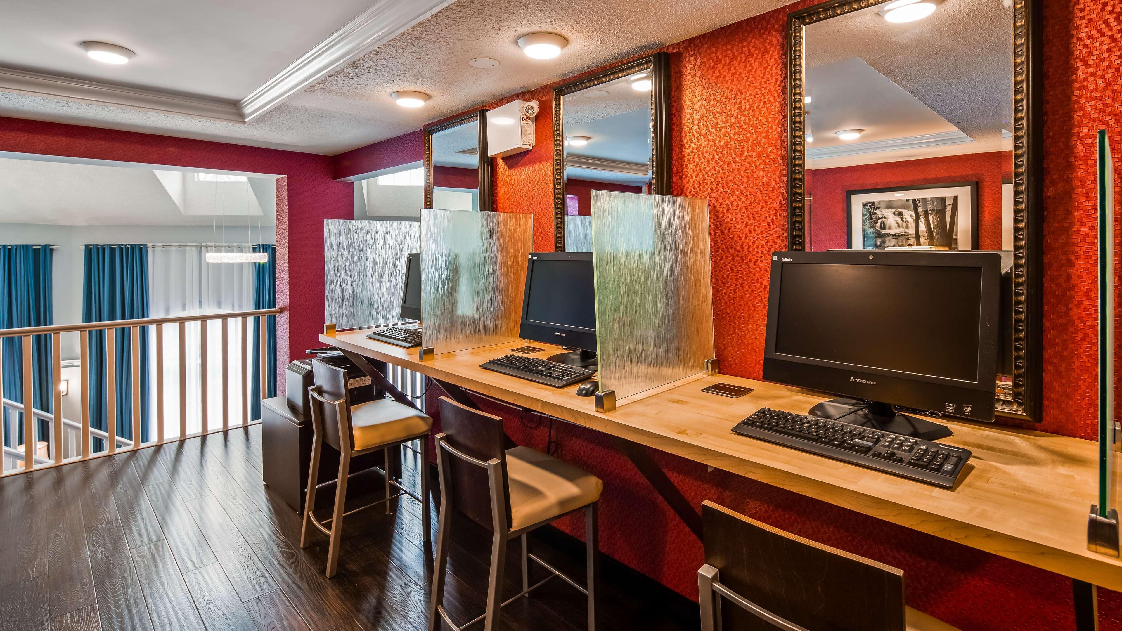 Best Western Plus Regency Inn&Conference Centre Abbotsford Exterior foto