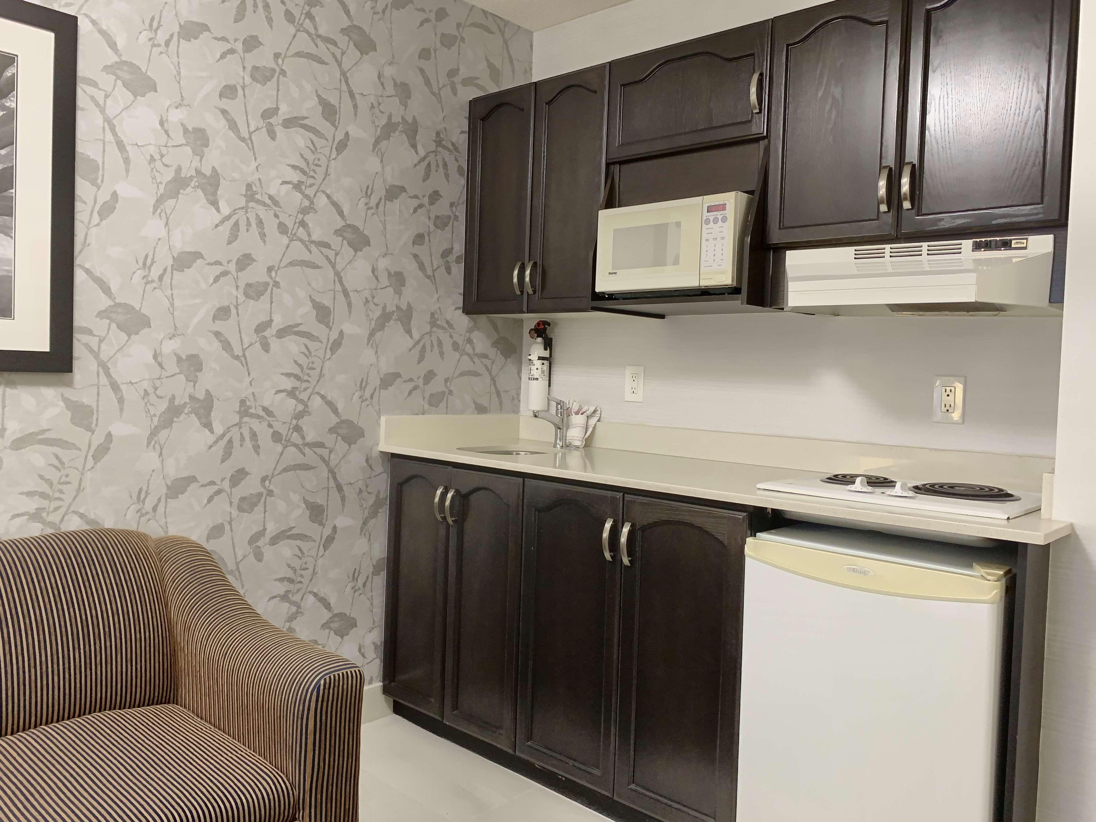 Best Western Plus Regency Inn&Conference Centre Abbotsford Exterior foto