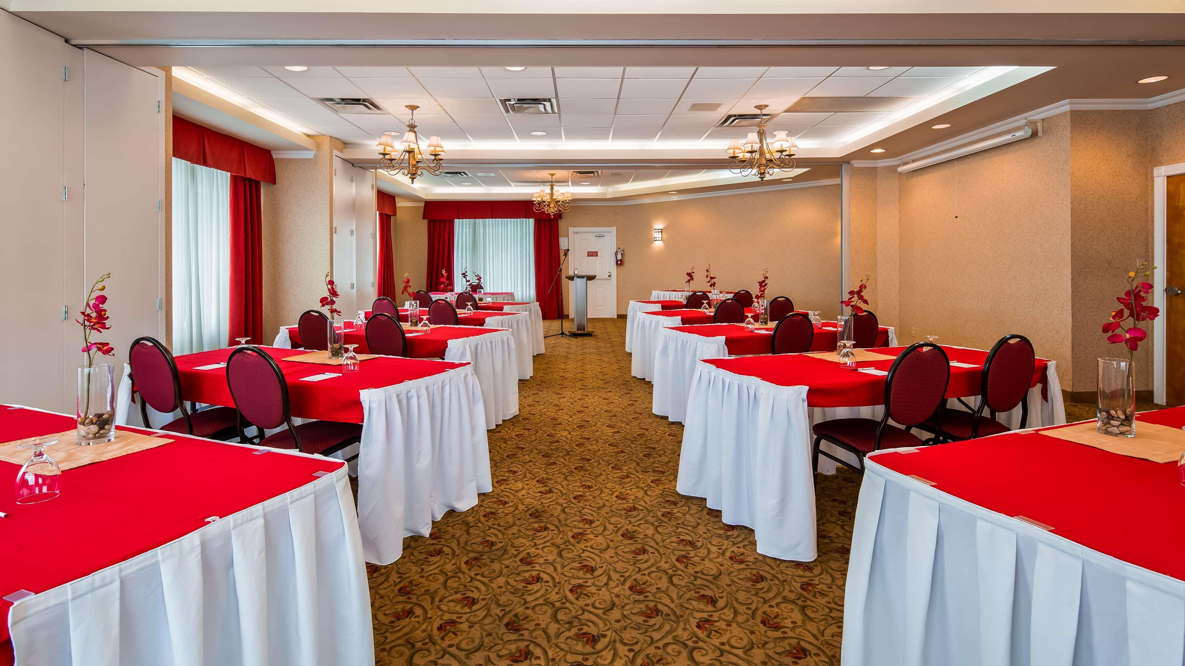 Best Western Plus Regency Inn&Conference Centre Abbotsford Exterior foto
